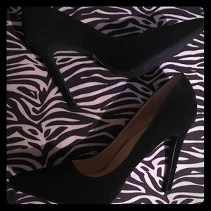 BRAND NEW- Agaci Classic black pump